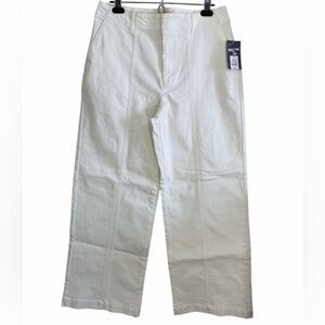 Universal Thread NWT Women’s White Jeans Size 10